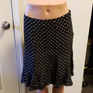 Preowned Gap black skirt sz 4